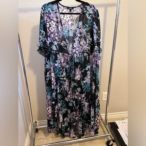 Torrid Black Floral Chiffon Clip Dot Kimono - Size 3